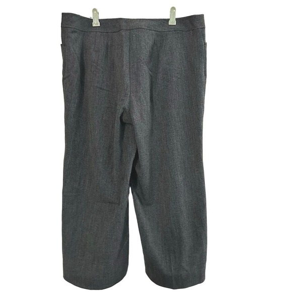 Lane Bryant Charvoal Gray Wide Leg Crop Button-Detail Pants - Sz 14 - Picture 2 of 4